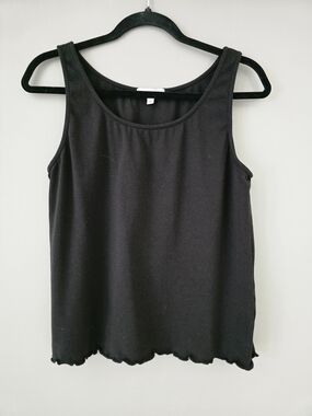 Classic Black Scoop Neck Tank Top - Women